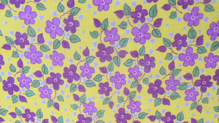 Tecido Autocolante Cretone - Flor e Fruto 13